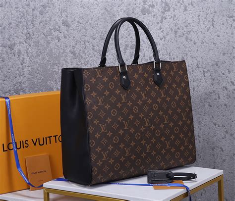 does louis vuitton have military discount